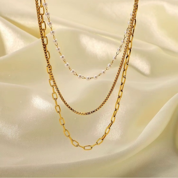18K Gold Plated Layered Necklace - Picture 7 of 10